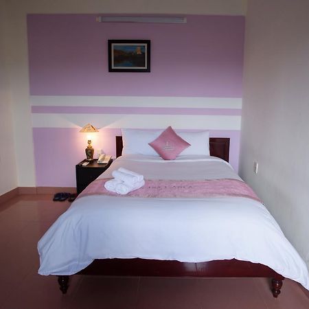 Casablanca Boutique Hotel Hue Bagian luar foto