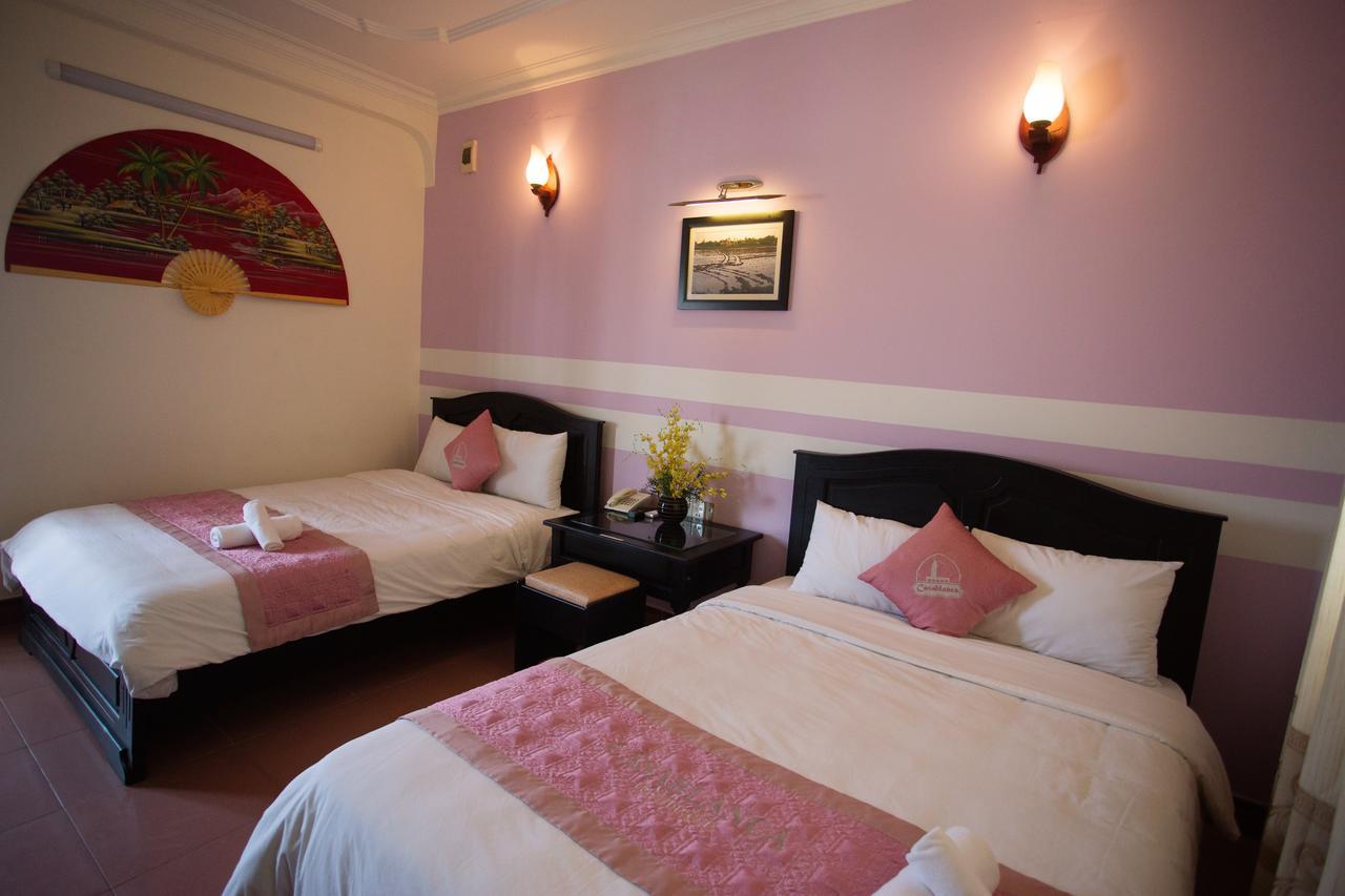 Casablanca Boutique Hotel Hue Bagian luar foto