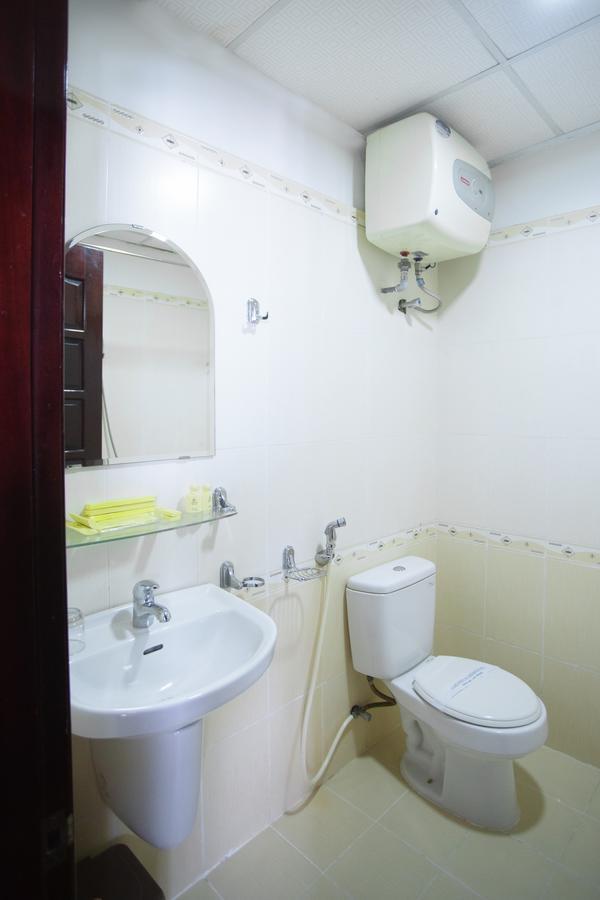 Casablanca Boutique Hotel Hue Bagian luar foto